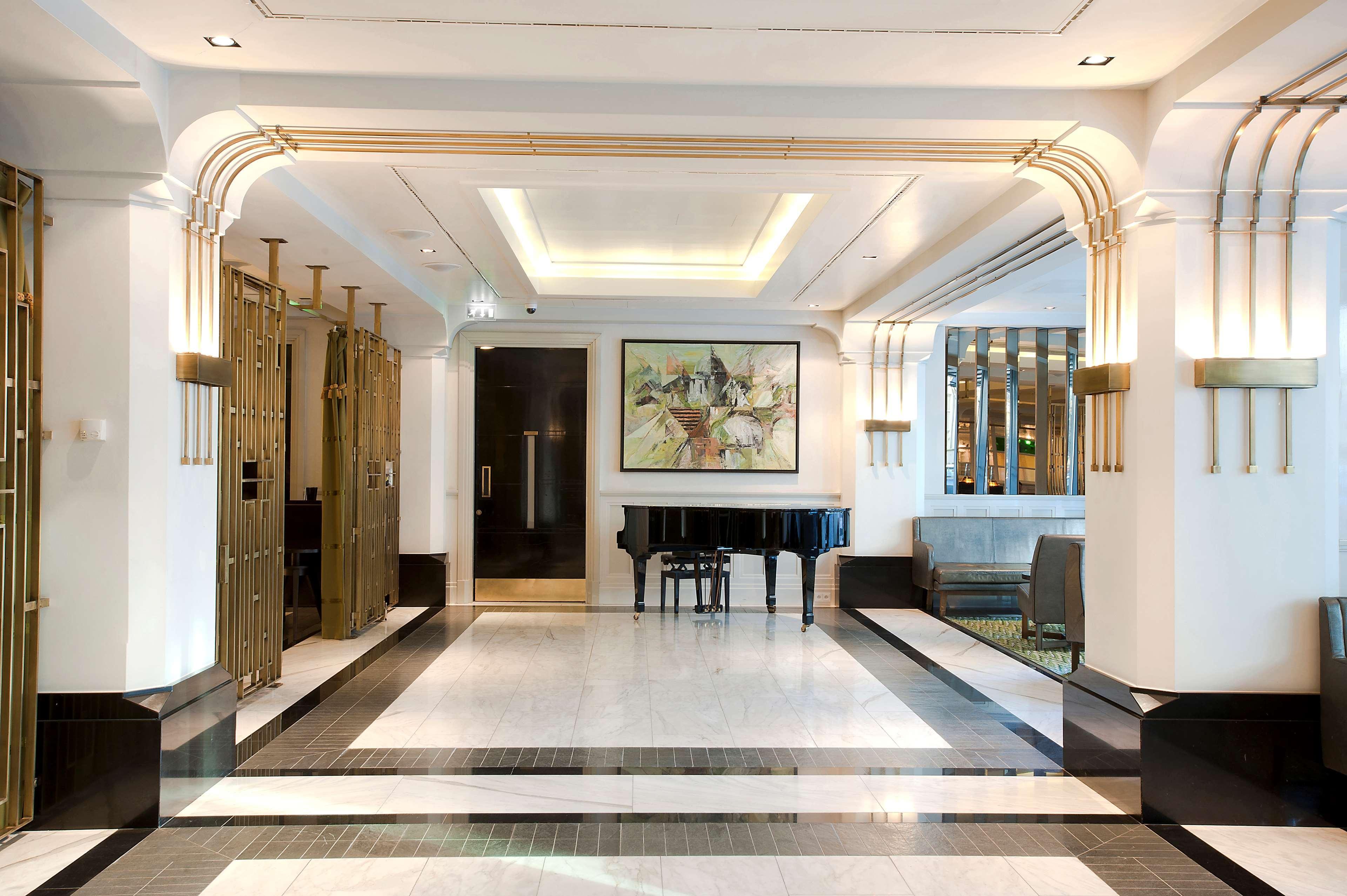 Hilton Old Town מלון