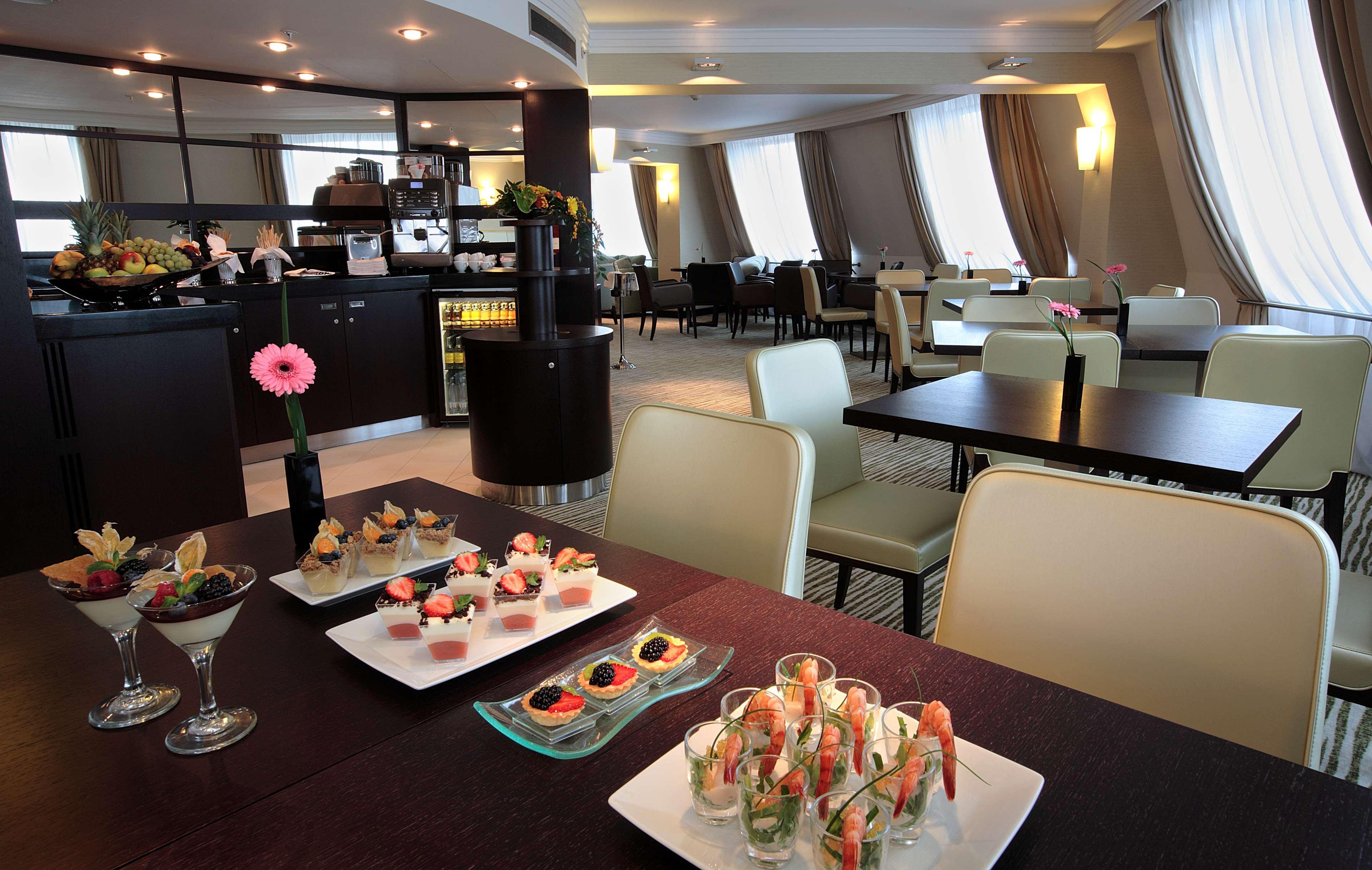 Hilton Old Town 5* פראג